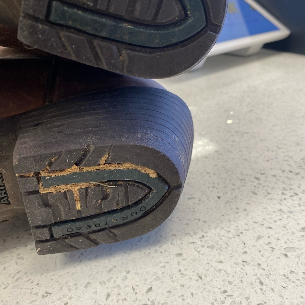 Ariat womens cowboys boots - Picture 10 of 10